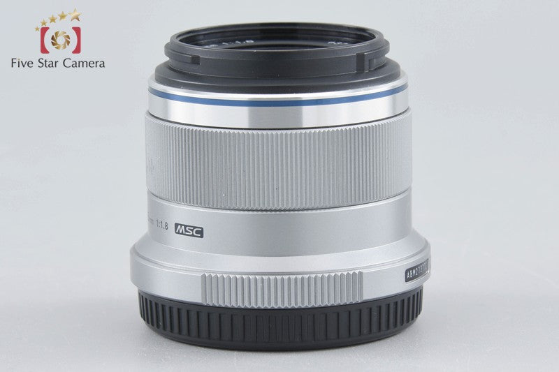 Olympus M.ZUIKO DIGITAL 45mm f/1.8 Silver