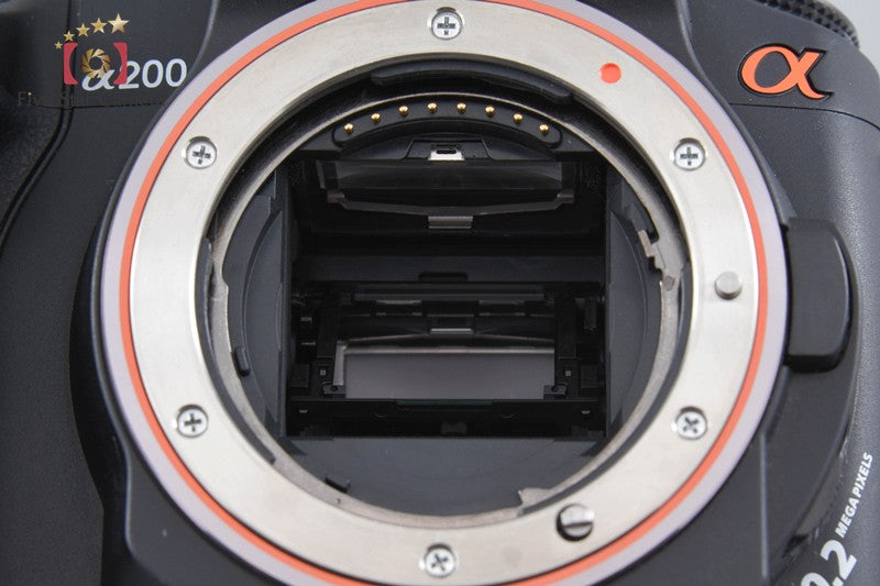 Sony Alpha α200 DSLR-A200 Black 18-70 75-300 Lenses [Japanese Language Only]