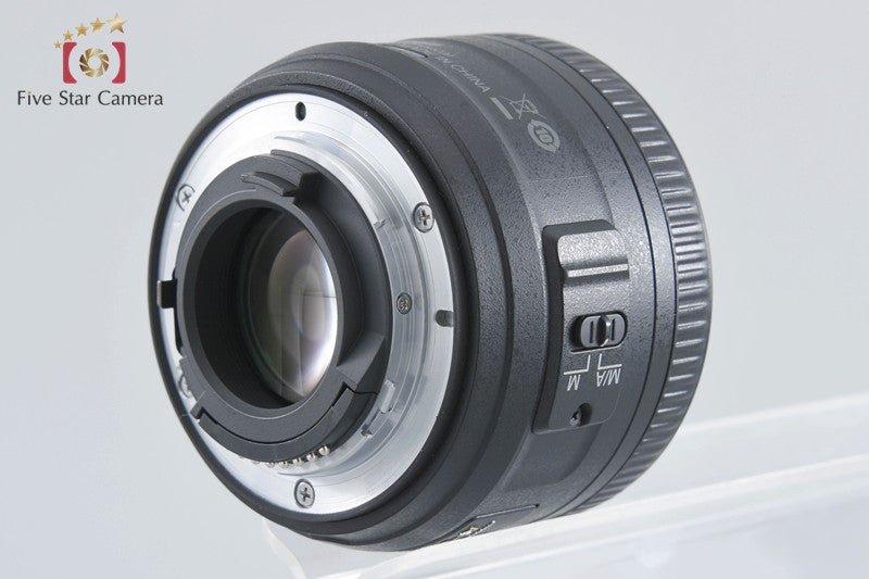 Nikon AF-S DX NIKKOR 35mm f/1.8 G w/ Box