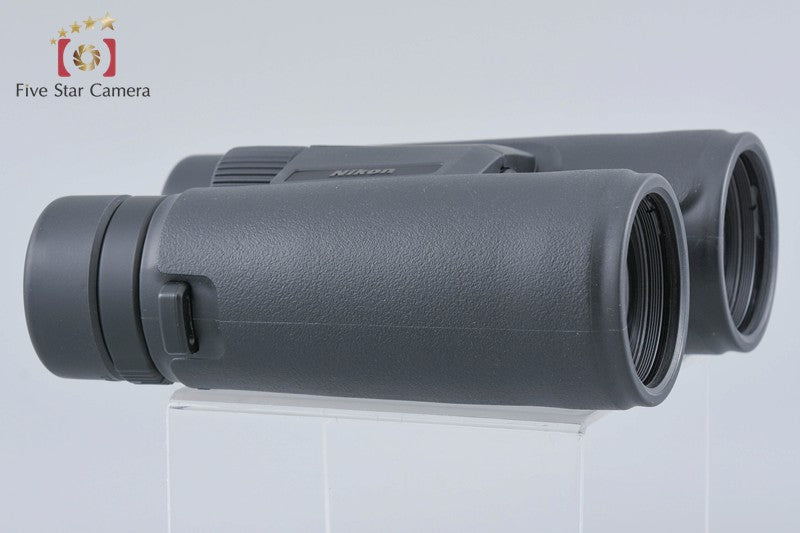 Nikon MONARCH M5 10x42 Binoculars w/ Box