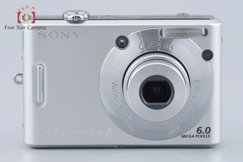 Sony Cyber-Shot DSC-W30 Silver 6.0 MP Digital Camera [Japanese Language Only]