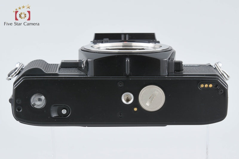 Minolta New X-700 35mm SLR Film Camera Body
