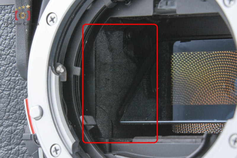 Leica R5 Black 35mm SLR Film Camera Body