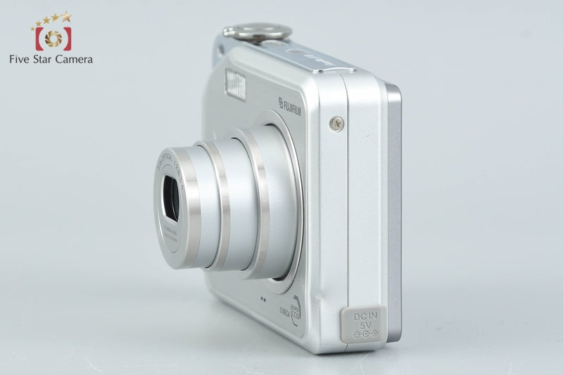 Fujifilm FinePix V10 Silver 5.1 MP Digital Camera