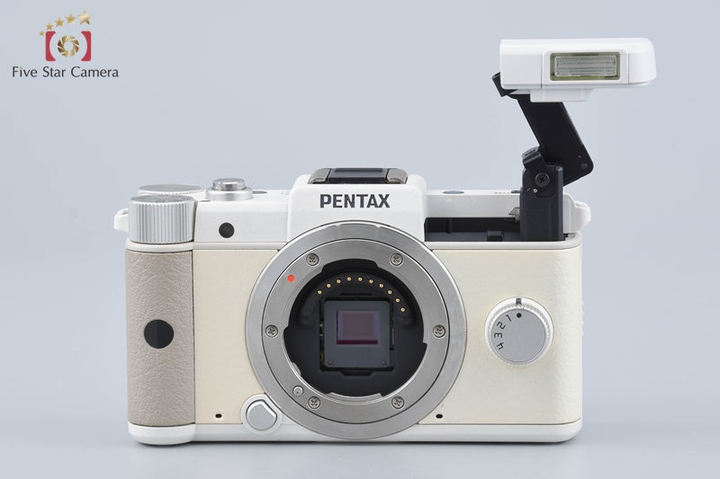 "Shutter count 1,255" PENTAX Q Ｗhite 12.4 MP Digital Mirrorless Camera 5-15 Lens