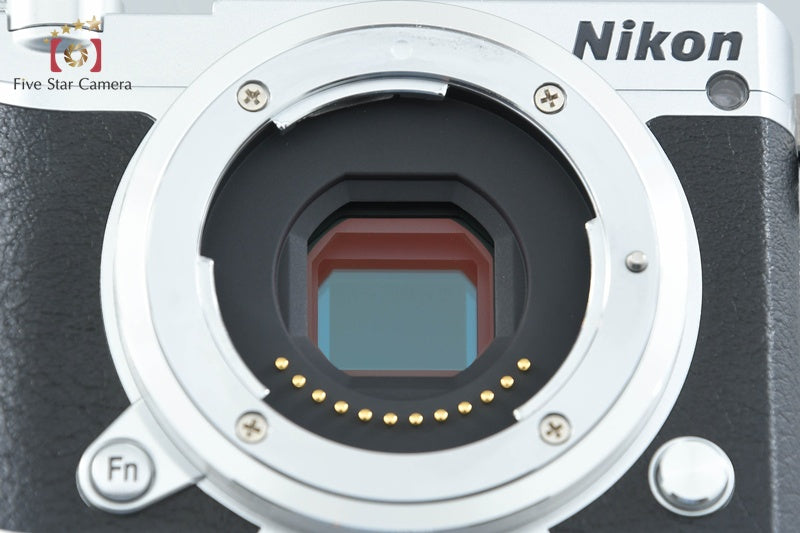 "Shutter count 3,853" Nikon 1 J5 Silver 20.8 MP Digital Camera 10-30 VR Lens