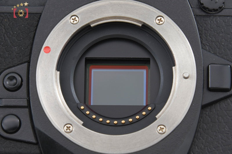 "Count 5,382" Olympus OM-D E-M1 Black 16.3 MP + 15mm f/8 Body Cap Lens w/ Box