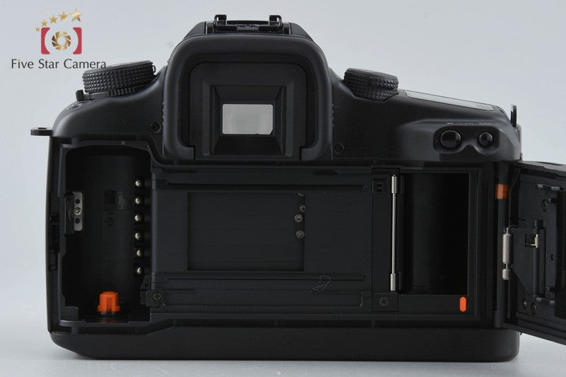 Canon EOS 7 35mm SLR Film Camera Body