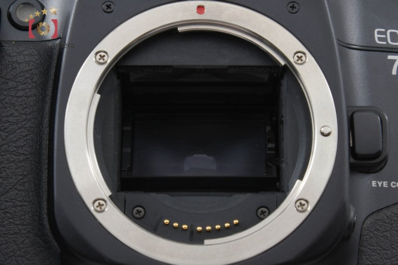 Canon EOS 7 35mm SLR Film Camera Body
