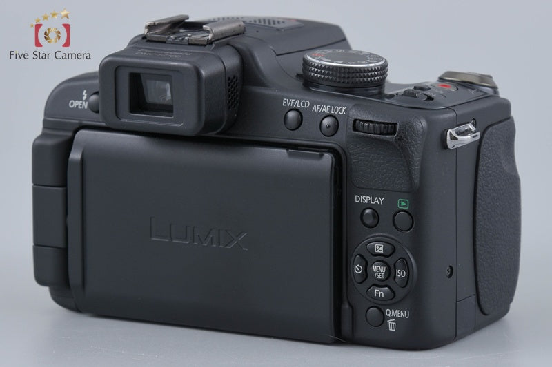 Panasonic LUMIX DMC-FZ100 14.1 MP Digital Camera [Japanese Language Only]