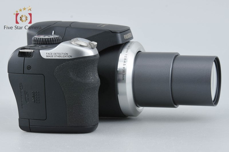 Fujifilm FinePix S8100fd 10.0 MP Digital Camera
