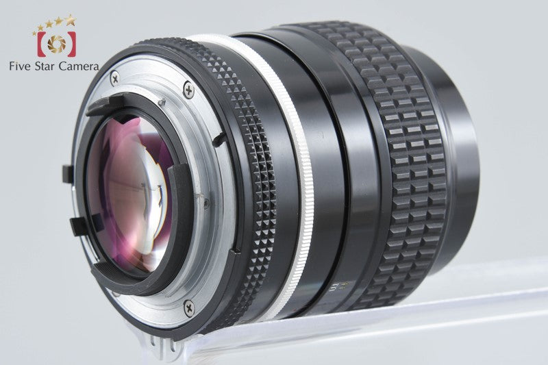 Nikon Ai NIKKOR 105mm f/2.5