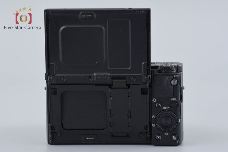 Sony Cyber-Shot DSC-RX100M7 20.1 MP Digital Camera [Japanese Language Only]