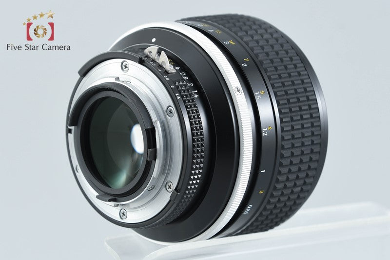 Nikon Ai-S NIKKOR 85mm f/1.4