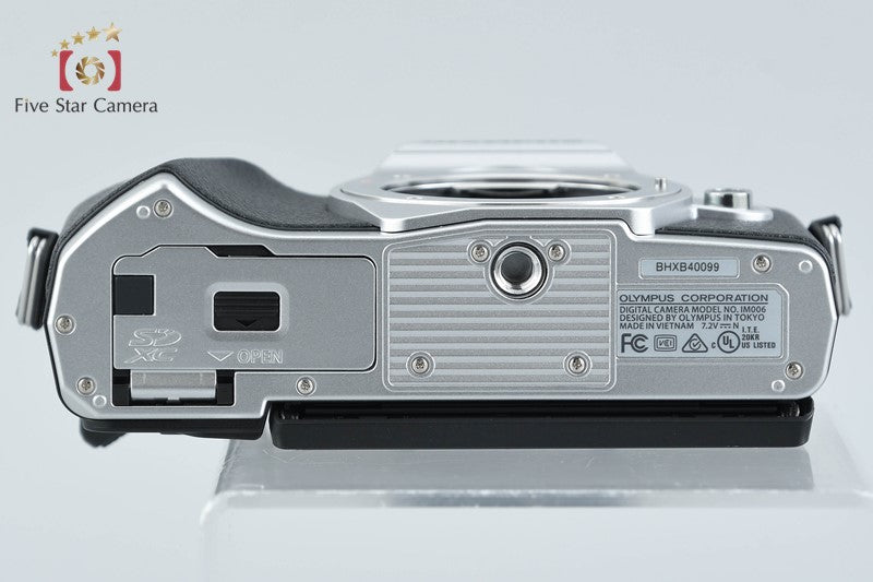 "Count 889" Olympus OM-D E-M10 Mark III Silver 16.1 MP Digital Mirrorless Camera