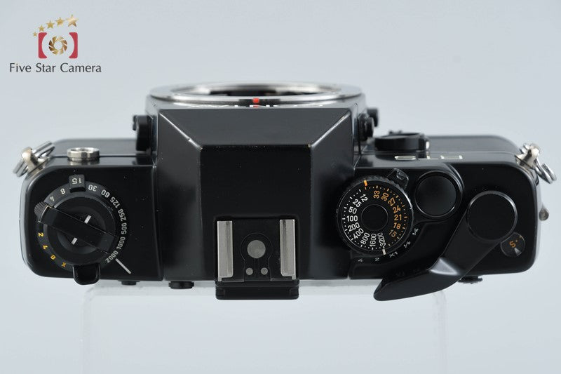 CONTAX RTS II Quartz 35mm SLR Film Camera Body