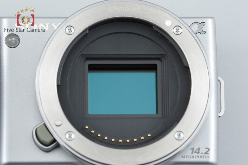 Sony α NEX-5 Silver 16.1 MP 16 18-55 Lenses w/ Box [Japanese Language Only]