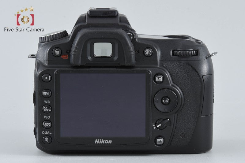 Nikon D90 12.3 MP Digital SLR Camera AF-S DX 18-105 G VR Lens
