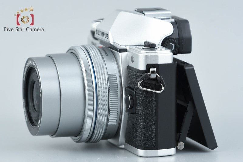 "Count 588" Olympus OM-D E-M10 Mark II Silver 16.1 MP 14-42 EZ Lens