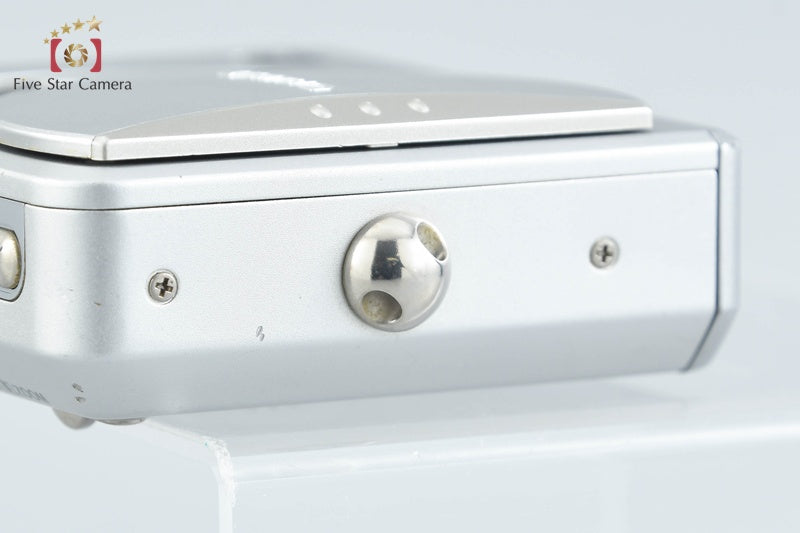 FUJIFILM FINEPIX 50i Silver 2.2MP Digital Camera w/ Box [Japanese Language Only]