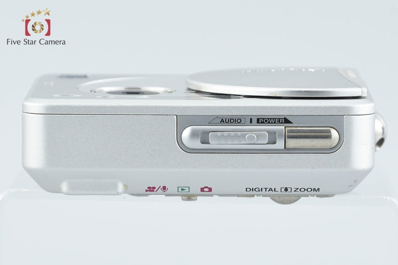 FUJIFILM FINEPIX 50i Silver 2.2MP Digital Camera w/ Box [Japanese Language Only]