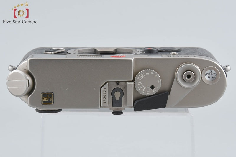 Leica M6 Titanium 35mm Rangefinder Film Camera Body