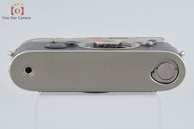 Leica M6 Titanium 35mm Rangefinder Film Camera Body