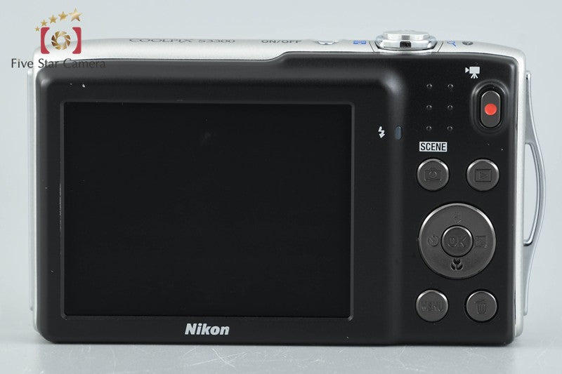 Nikon COOLPIX S3300 Crystal Silver 16.0 MP Digital Camera w/ Box
