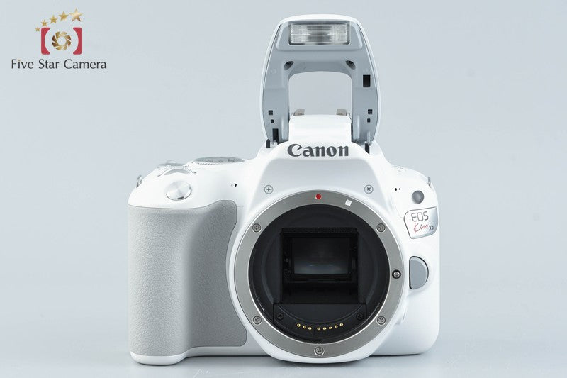 Canon EOS Kiss X9 / Rebel SL2 / 200D White 24.2 MP DSLR 18-55 IS STM Lens