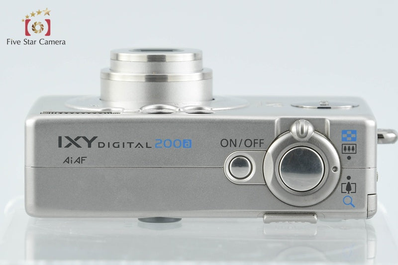 Canon IXY Digital 200a 2.0 MP Digital Camera