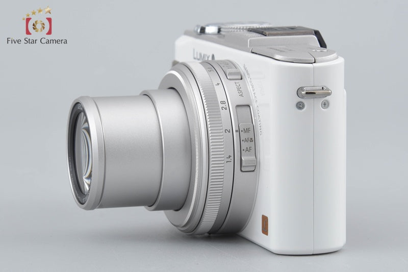 Panasonic LUMIX DMC-LX7 White 10.1 MP Digital Camera [Japanese Language Only]