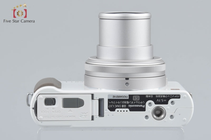 Panasonic LUMIX DMC-LX7 White 10.1 MP Digital Camera [Japanese Language Only]