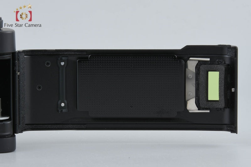 Leica R7 Black 35mm SLR Film Camera Body