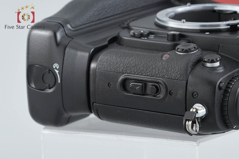 Nikon F100 35mm SLR Film Camera + MB-15 Multi Power Battery Pack