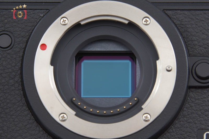 Panasonic LUMIX DMC-GX8 Black 20.3 MP Digital Camera [Japanese Language Only]