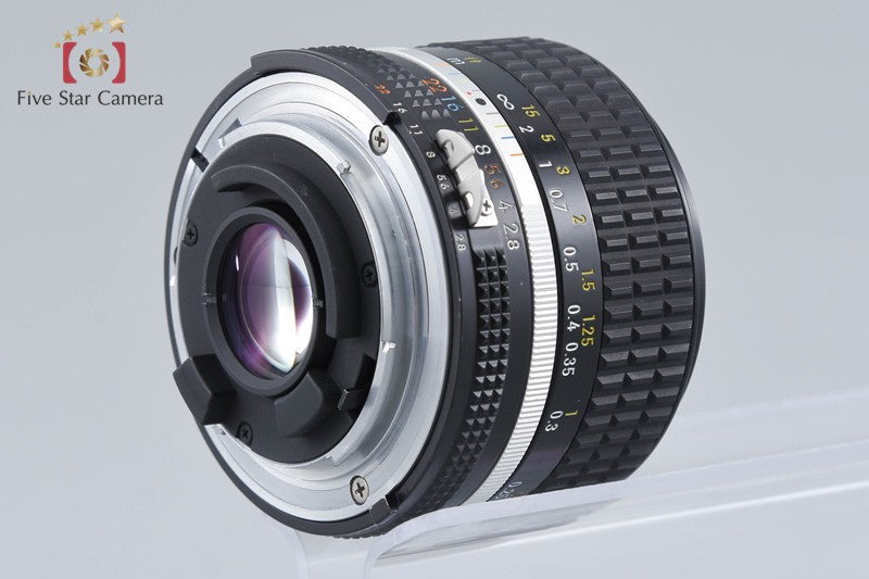 Nikon Ai-S NIKKOR 28mm f/2.8