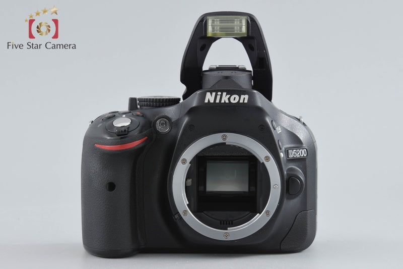 Nikon D5200 Black 24.1 MP DSLR Camera 18-55 VR Lens