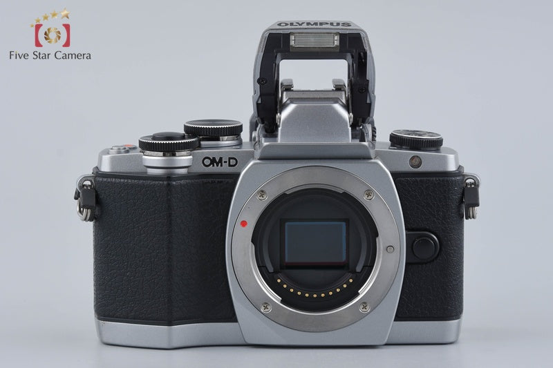 Shutter count 2,433 Olympus OM-D E-M10 Silver 16.1 MP Digital Camera Body