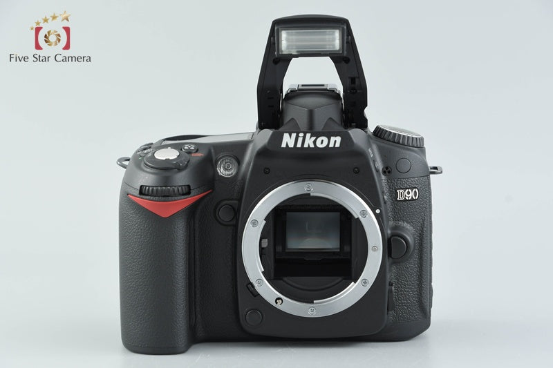 "Count 724" Nikon D90 12.3 MP DSLR Camera AF-S DX 18-105 G VR Lens