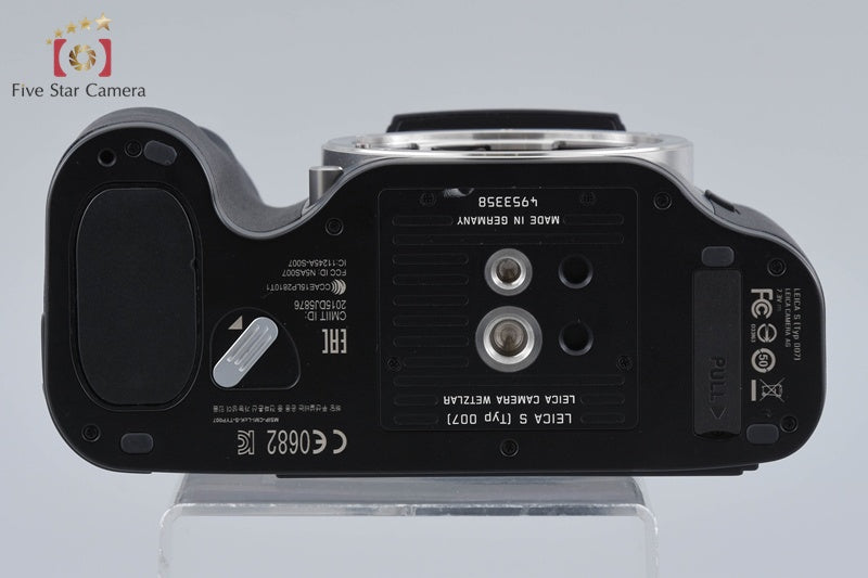 Leica S Typ 007 37.5 MP Medium Format Digital SLR Camera