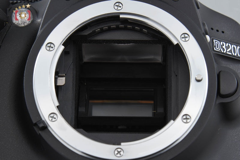 "Shutter count 40" Nikon D3200 Black 24.2 MP DSLR 18-55 VR Lens