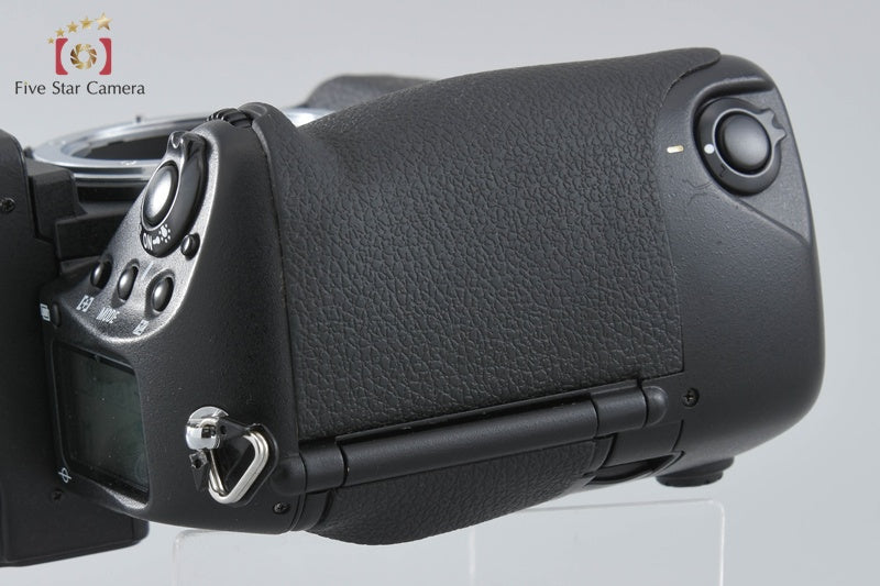 Nikon F5 35mm SLR Film Camera Body