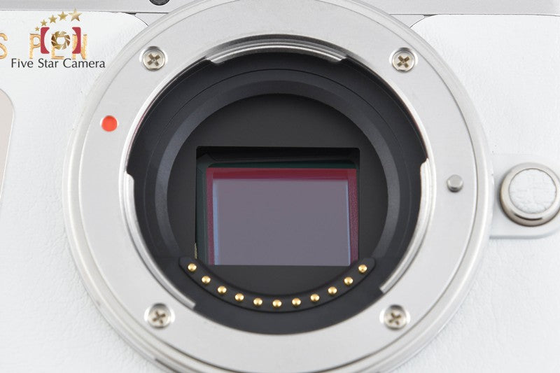 Olympus PEN E-PL10 White 16.1 MP Digital Camera EZ 14-42 Lens