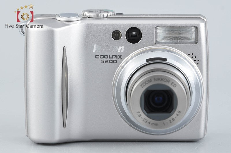 Nikon COOLPIX E5200 Silver 5.1 MP Digital Camera w/ Box