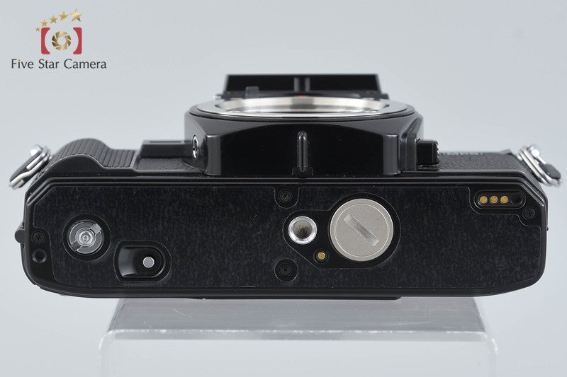Minolta New X-700 35mm SLR Film Camera Body
