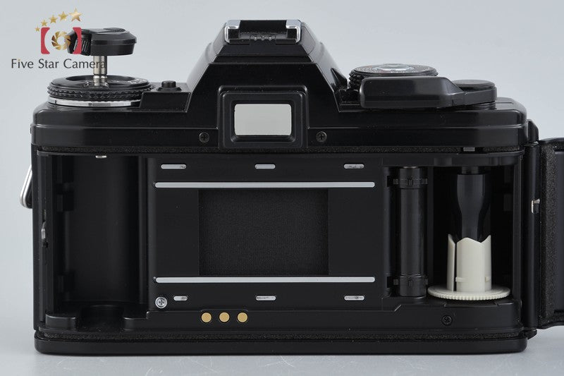Minolta New X-700 35mm SLR Film Camera Body