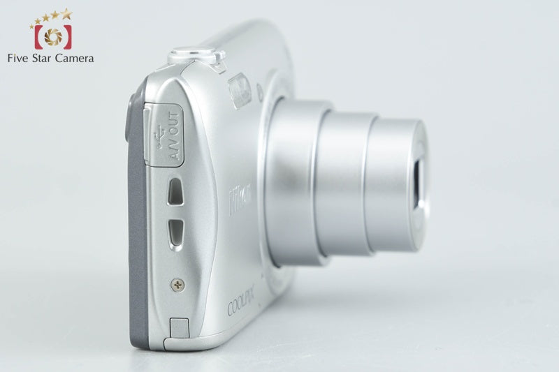 Nikon COOLPIX S3700 Silver 20.1 MP Digital Camera w/ Box