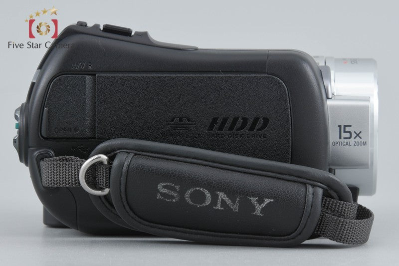 Sony HANDYCAM DCR-SR220 60GB Digital Camcorder [Japanese Language Only]