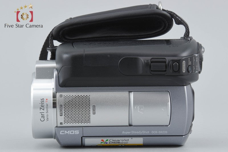 Sony HANDYCAM DCR-SR220 60GB Digital Camcorder [Japanese Language Only