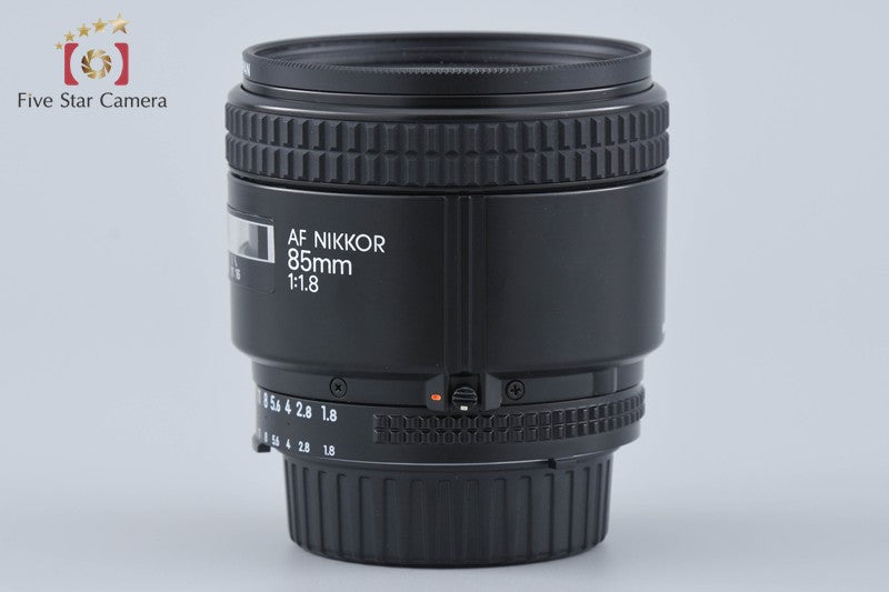 Nikon AF NIKKOR 85mm f/1.8 w/ Box